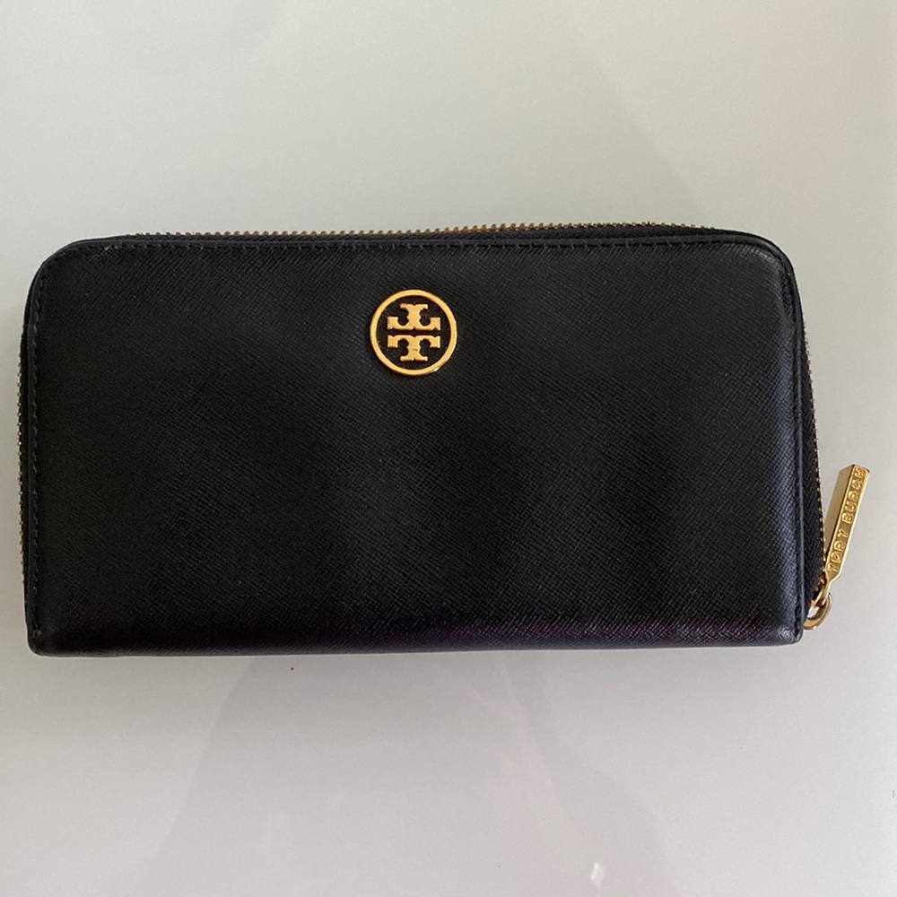 Tory Burch black wallet